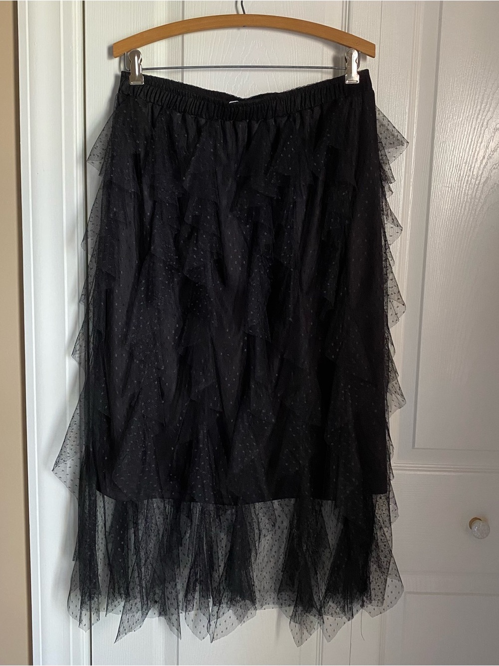 Live 4 Truth Black Tiered Ruffle Tulle Midi Skirt Large Whimsigoth Edgy Whitchy